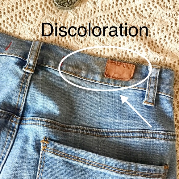 Urban Outfitters 70s High Rise Bell Button Jeans - Picture 6 of 6